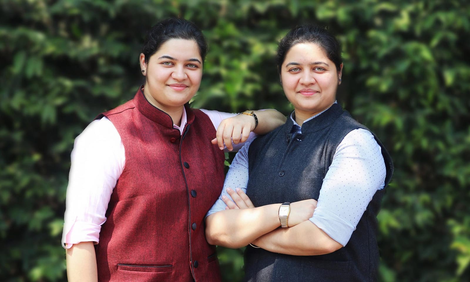 A photo of Nexus Power cofounders, Nishita Baliarsingh and Nikita Baliarsingh. 